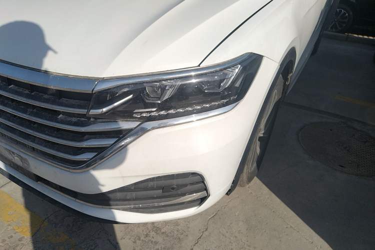 Used Volkswagen Viloran 2024 330TSI Luxury Edition
