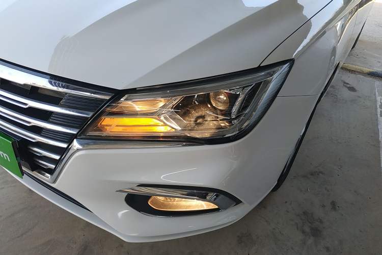 Used Roewe i5 2020 1.5L Manual 4G Connect Luxury Edition