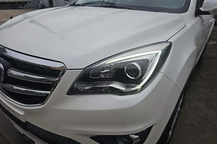 Used CHANGAN CS35 2017 1.6L Manual Luxury Model Left Front Headlight
