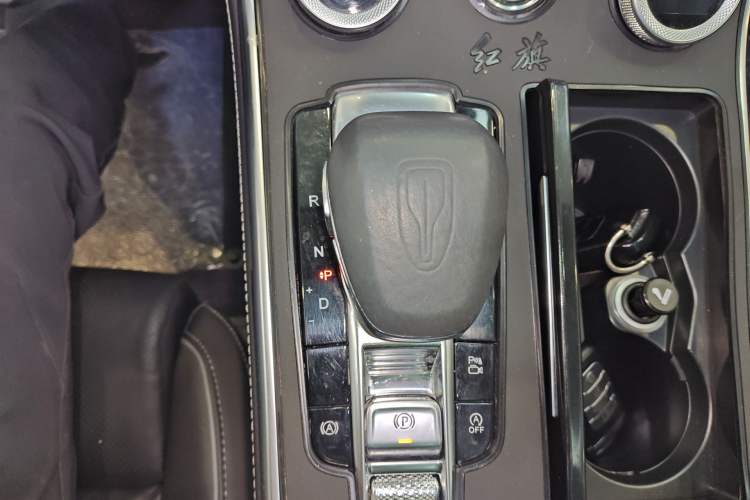 Used Hongqi H9 2020 2.0T Smart Connect Flagship Edition Gear Lever