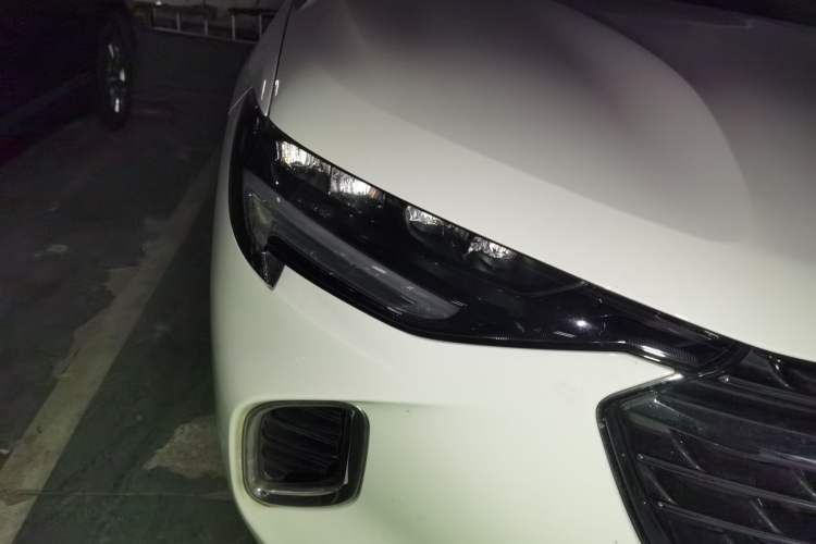 Used Buick Envision 2022 Facelift Encore S 552T Two-Wheel-Drive Luxury Model Right Front Headlight