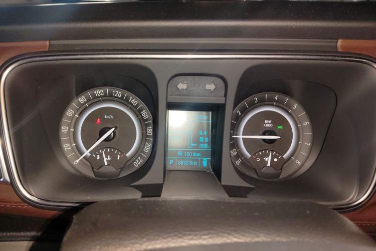 Used Buick GL8 2018 28T Luxury Model China VI Standard