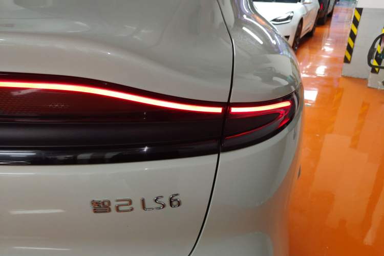 Used IM LS6 2023 Max Standard Edition
