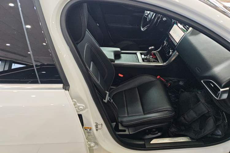 Used Jaguar XEL 2020 2.0T 200PS R-DYNAMIC Youth Sports Edition