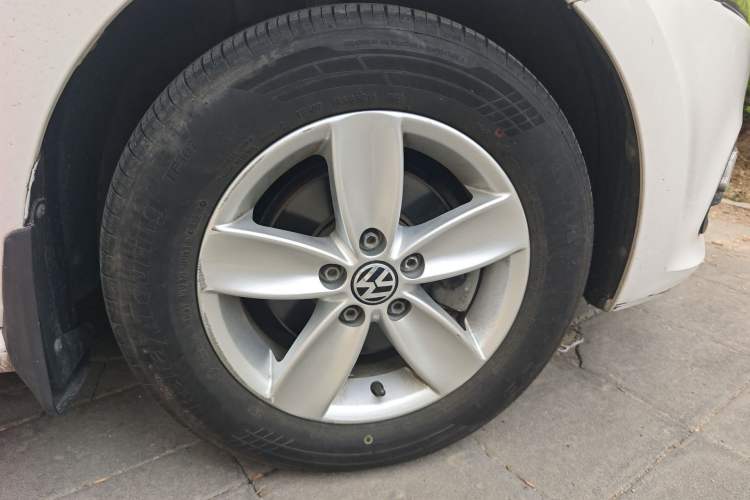 Used Volkswagen Polo 2018 1.5L Manual Drive-Comfort Model Right Front Wheel Hub