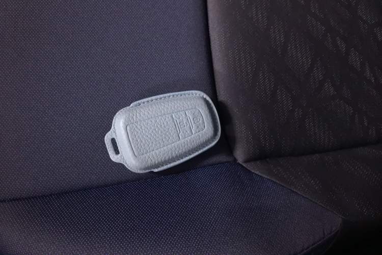 Used Toyota C-HR 2018 2.0L Luxury Sunroof Version China VI Standard
