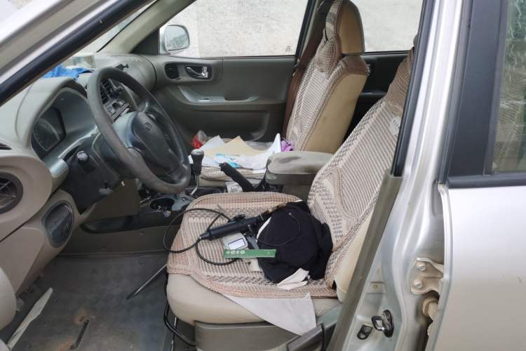 Used Huatai Santa Fe Classic 2012 2.0L Gasoline Manual Two-Wheel Drive Comfort Version Left Front Seat