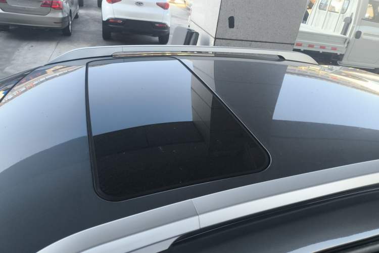 Used Chery Tiggo 3X 2020 Quality Edition 1.5L CVT Deluxe Version Roof