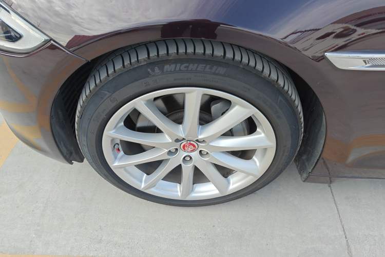 Used Jaguar XJ 2018 XJL 3.0 SC Four-Wheel Drive Panoramic Business Edition
