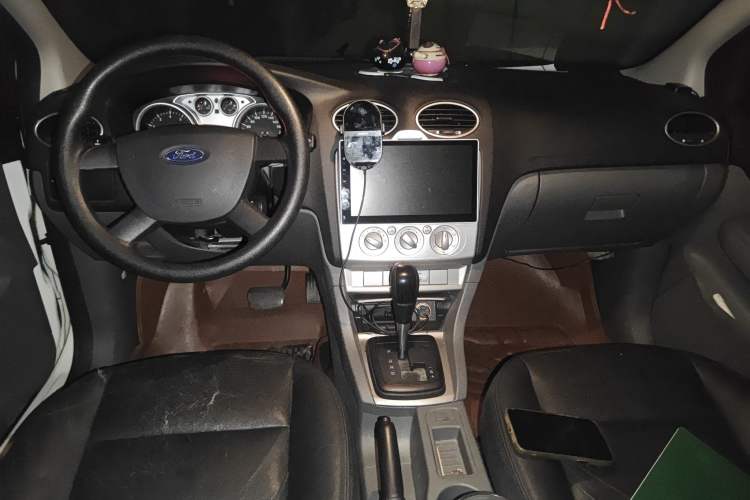 Used Ford Focus 2013 Hatchback Classic 1.8L Automatic Base Model
