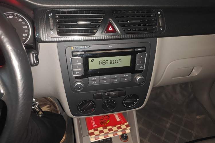 Used Volkswagen Bora 2011 1.6L Manual Comfort Version
