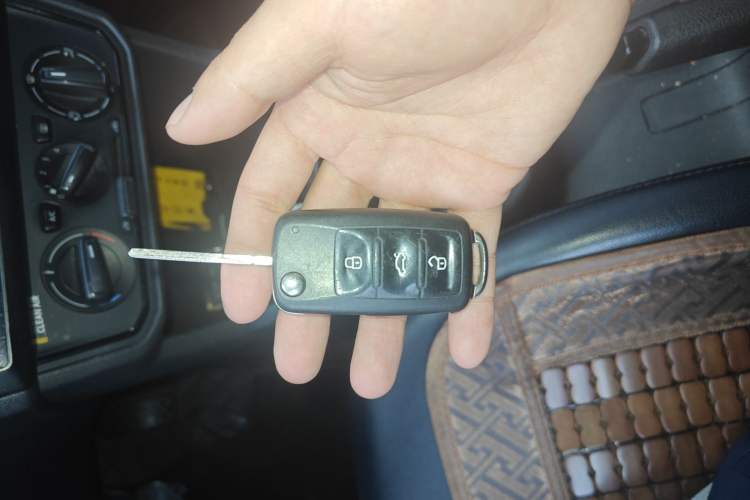 Used Volkswagen Jetta 2017 1.5L Manual Fashion Edition
