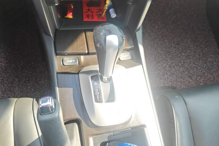 Used Honda Crosstour 2016 2.4L Luxury Navigation Edition