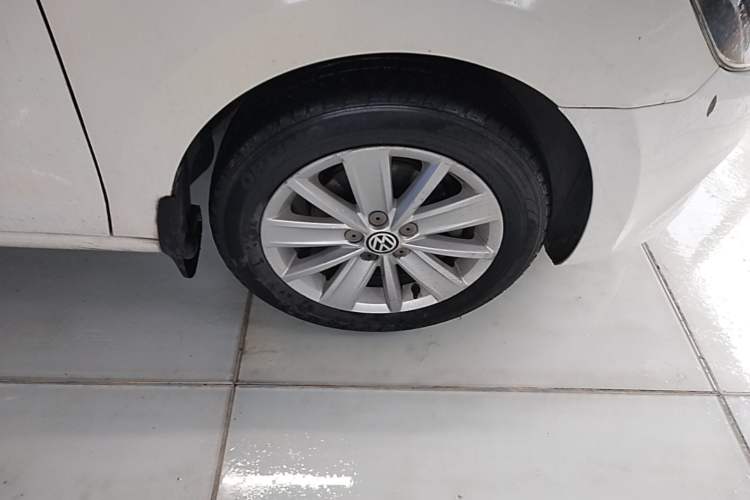Used Volkswagen Jetta 2013 1.6L Manual Comfort Model
