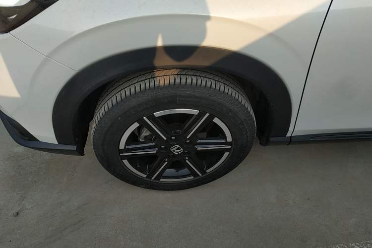 Used Honda Vezel 2023 1.5L CVT Elite Edition
