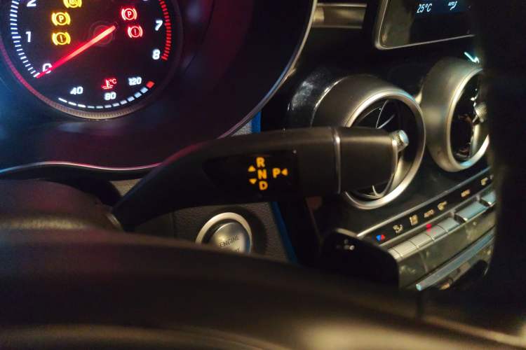 Used Mercedes-Benz GLC 2019 GLC 200 L 4MATIC Gear Lever