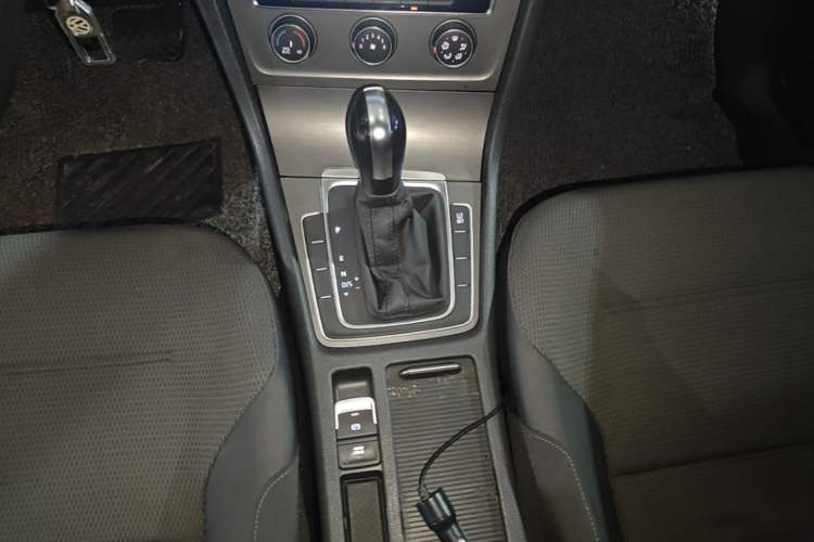 Used Volkswagen Golf 2015 1.6L Automatic Comfort Model