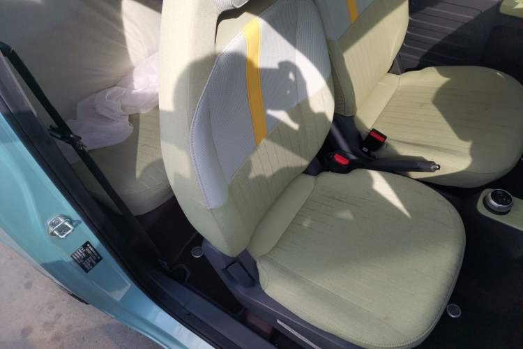 Used Geely Galaxy Panda 2024 Panda Mini 200km Endurance Bear
