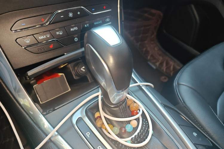 Used Ford Edge 2018 EcoBoost 245 Two-Wheel-Drive Titanium 7-Seater China V Standard
