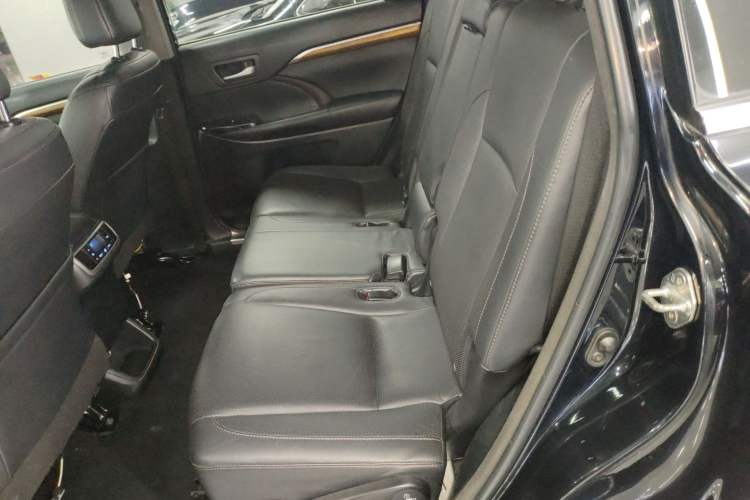 Used Toyota Highlander 2015 2.0T Four-Wheel Drive Luxury Edition 7-Seater