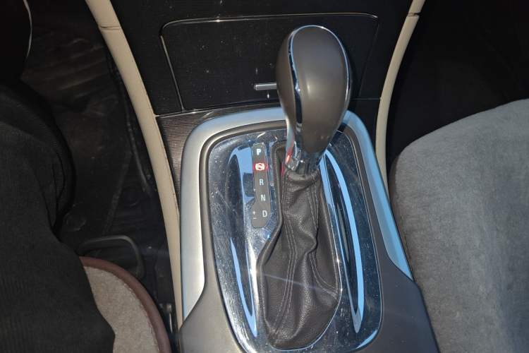 Used Buick Regal 2014 2.0L Leading Fashion Edition
