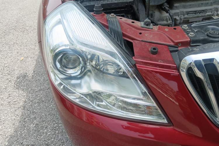Used Buick Excelle 2013 1.5L Automatic Classic Model Right Front Headlight