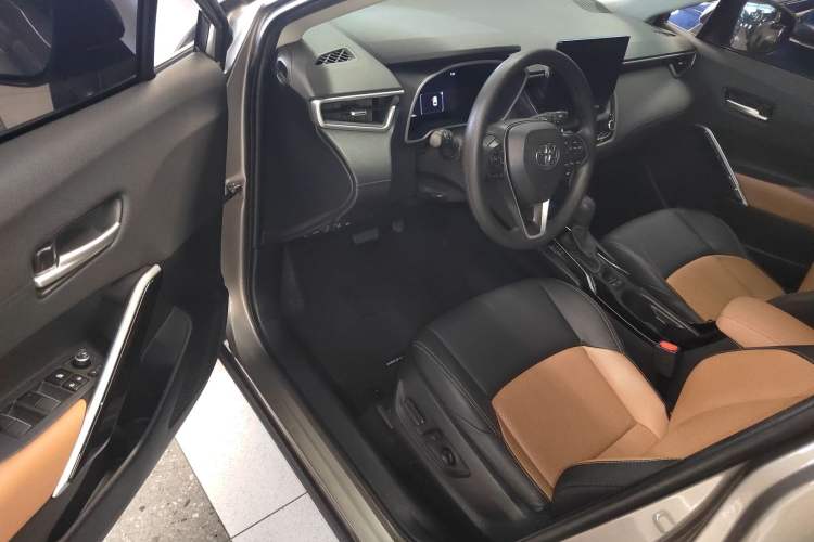 Used Toyota FRONTLANDER 2023 2.0L CVT Sport Edition
