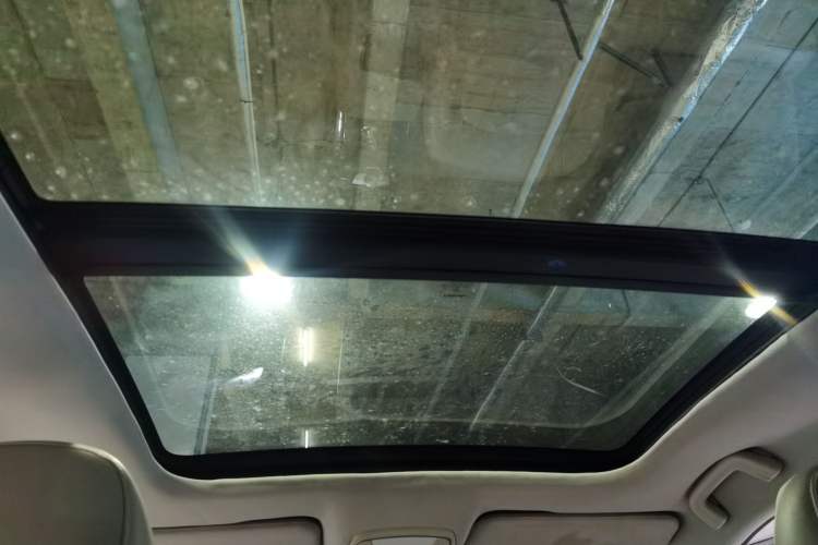 Used Zotye Z700 2016 1.8T DCT Elegant Version
