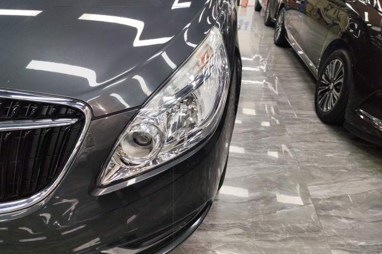 Used Buick GL8 2018 28T Luxury Model China VI Standard
