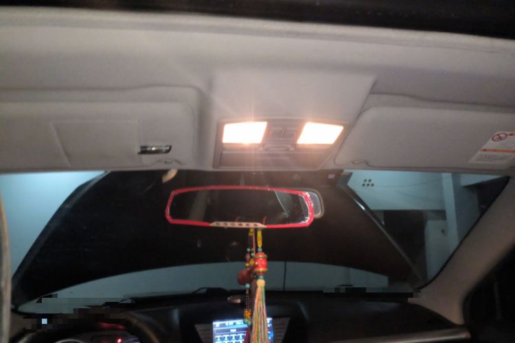 Used Bestune X80 2013 2.0L automatic luxury version
