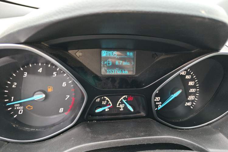 Used Ford Kuga 2015 1.5L GTDi Two-Wheel Drive Fashion Edition Odometer Close Up