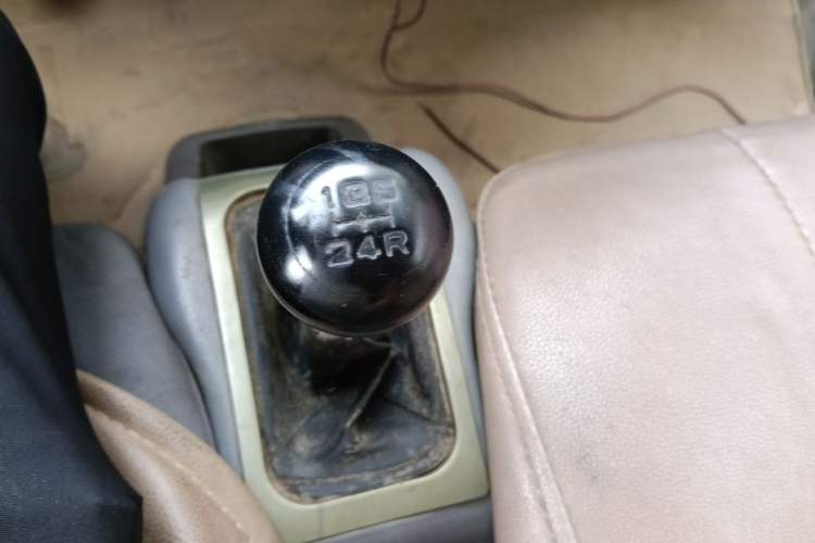 Used Wuling Rongguang 2011 1.2L Comfort Model
