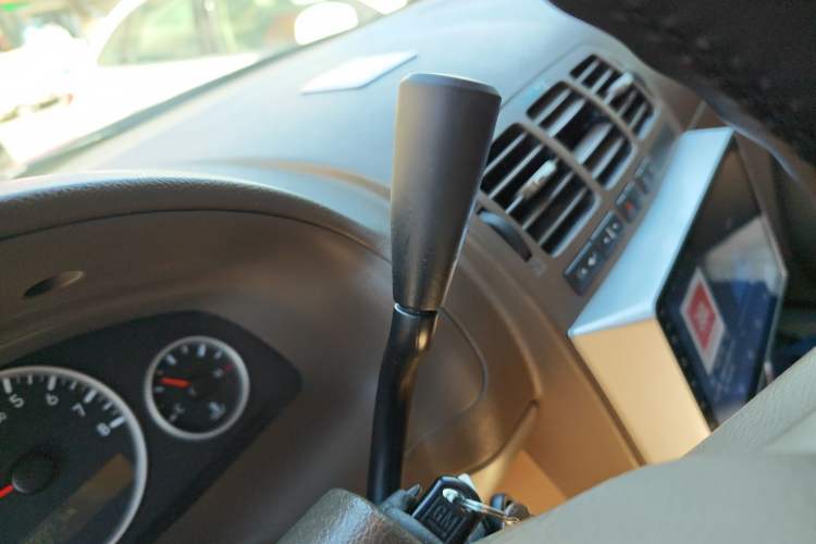 Used Buick GL8 2014 2.4L Classic Edition