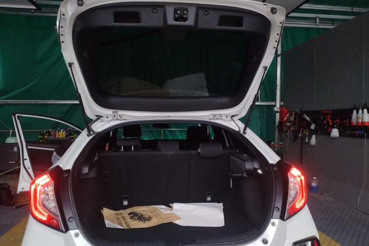 Used Honda Civic 2021 HATCHBACK 220TURBO CVT Trendy Cool Edition
