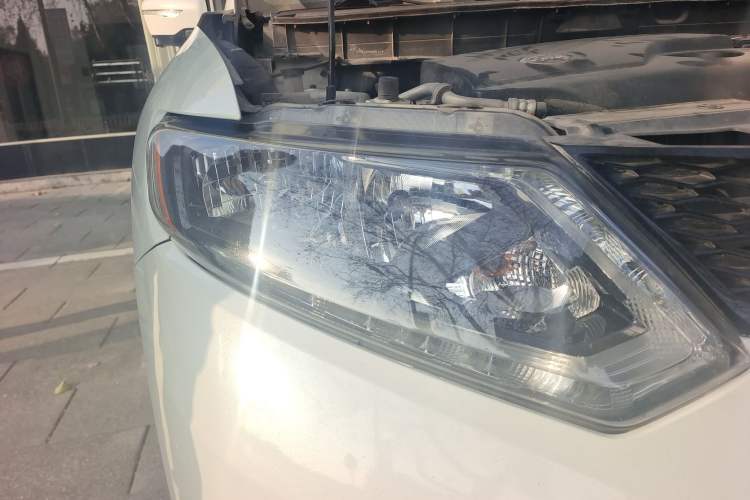 Used Nissan X-Trail 2014 2.0L CVT Comfort Edition 2WD Right Front Headlight