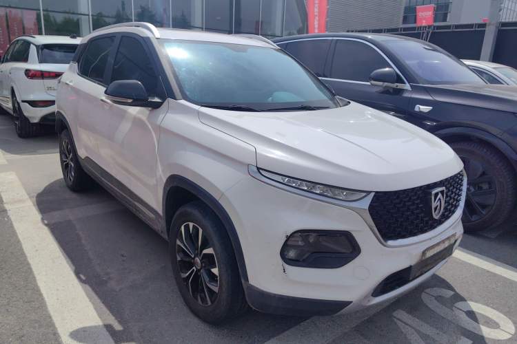 Used Baojun 510 2017 1.5L Manual Luxury Model Exterior 1