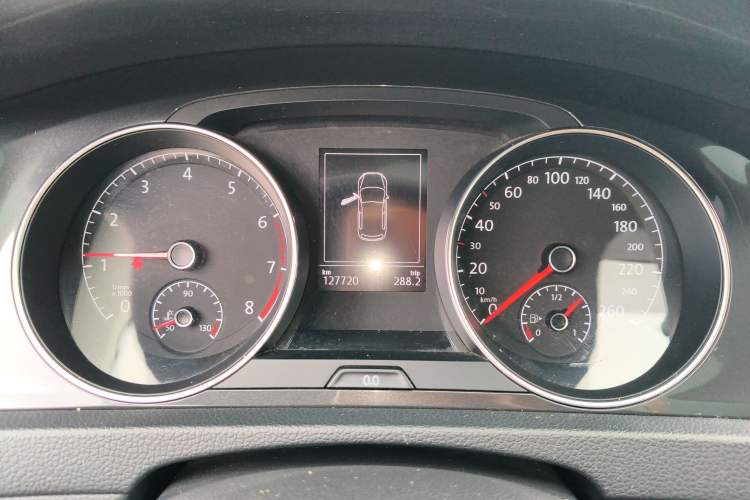 Used Volkswagen Golf 2018 230TSI Automatic Comfort Model Instrument Cluster