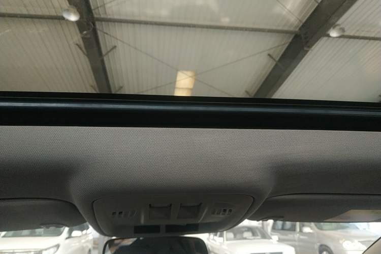 Used Chevrolet Cruze 2017 1.5L Automatic Pioneer Sunroof Edition