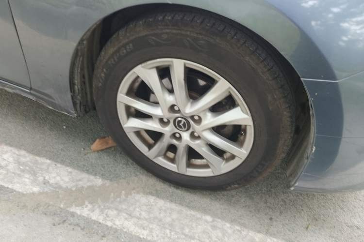 Used Mazda Mazda 3 Axela 2017 Sedan 1.5L Manual Comfort Model Emission Standard China V
