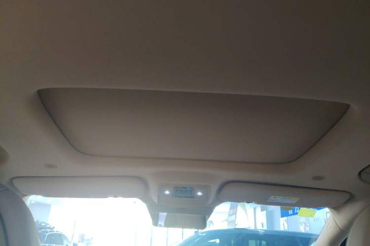 Used Denza D9 2025 DM-i Intelligent Drive 1020 Four-Wheel Drive Prestige Model
