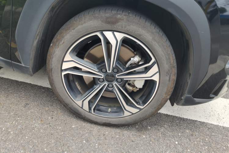 Used Geely Galaxy L7 2023 1.5T 115 km MAX Right Front Wheel Hub