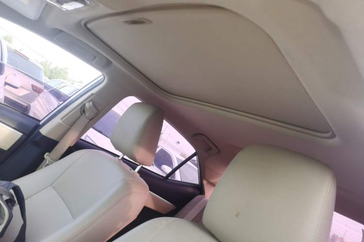 Used Toyota Corolla 2017 Revised Version 1.2T S-CVT GL-i Headliner