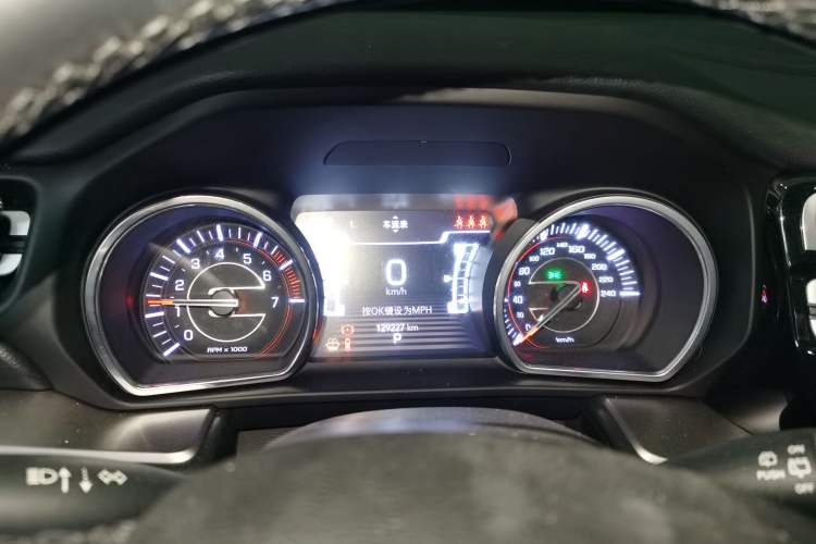 Used Jeep Commander 2018 2.0T Two-Wheel Drive Enjoyment Version China VI Emission Standard