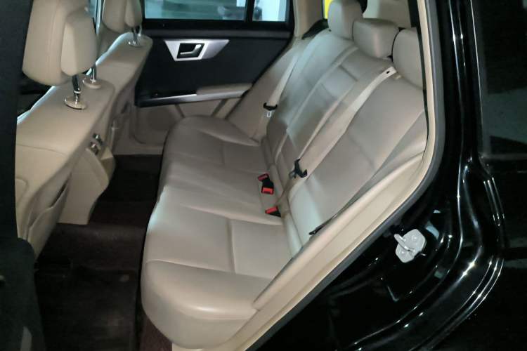 Used Mercedes-Benz GLK-Class 2010 GLK 300 4MATIC Fashion Model