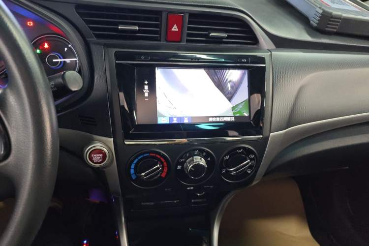 Used Honda Crider 2016 1.8L CVT Luxury Edition
