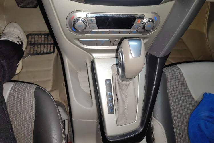 Used Ford Focus 2012 Hatchback 1.6L Automatic Fashion Edition
