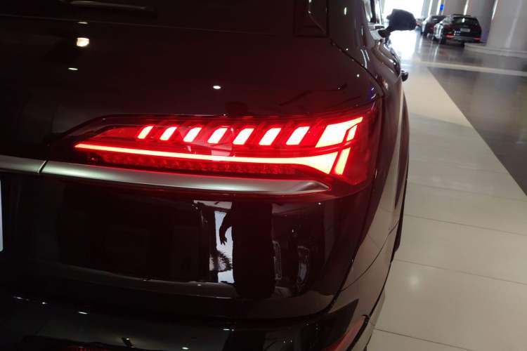 Used Audi Q7 2024 45 TFSI quattro S line Sport Edition
