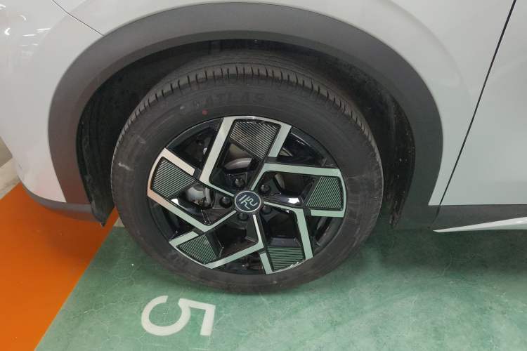 Used BYD Yuan PLUS 2024 Honor Edition 510KM Beyond Model
