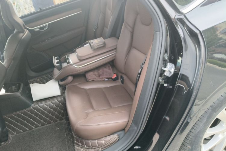 Used Volvo S90 New Energy 2020 T8 e-Drive Hybrid – Zhiyi Luxury Edition
