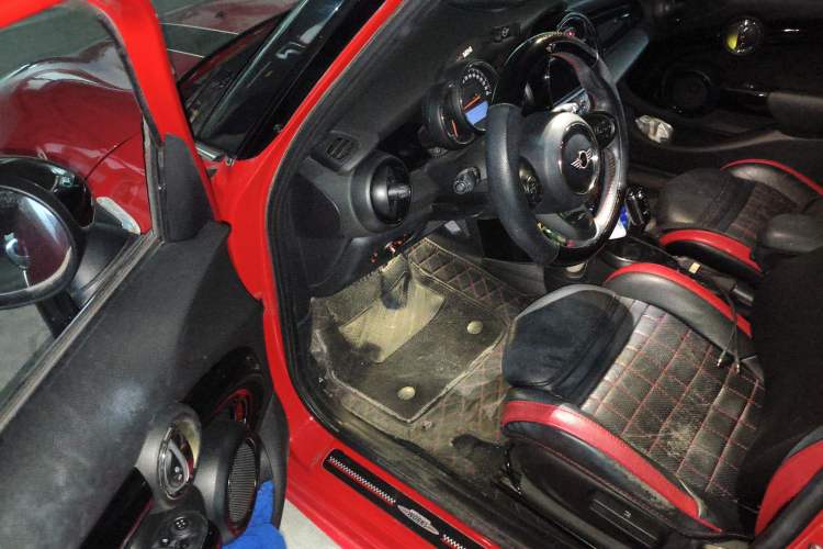 Used MINI MINI 2018 1.5T COOPER Racing Edition Five-Door Version
